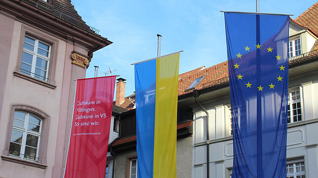 Der Krieg in der Ukraine berührt auch viele Menschen in Villingen-Schwenningen. Als Zeichen der Solidarität hat der Oberbürgermeister ...