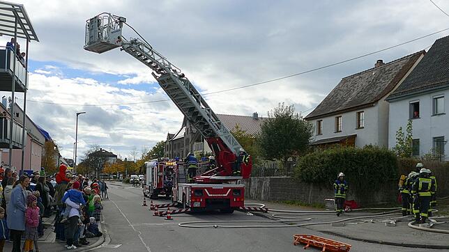 Die jährliche Hauptübung der Freiwilligen Feuerwehr von Meßkirch fand an einem Objekt in der Conradin-Kreutzer-Straße statt.