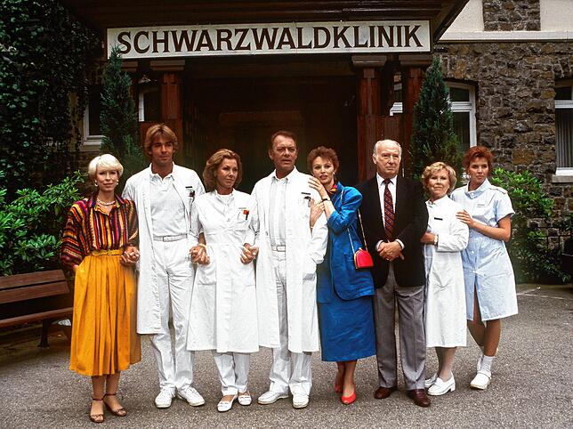 Das ist die Originalbesetzung der „Schwarzwaldklinik“: Karin Eckhold (von links), Sascha Hehn, Gaby Dohm, Klausjürgen ...