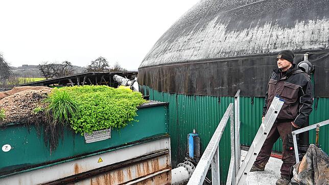 Marco Rehm macht mit seiner Biogas-Anlage das Nahwärmenetzwerk des &bdquo;Bioenergiedorfs&ldquo; Möggingen möglich.