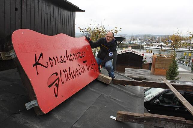 Hakan Öktem und sein Konschtanzer Glühweintreff. Den Kultstand wird es nach vielen Jahren nicht mehr geben.