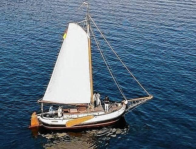 Aushängeschild der Wilden Flotte: Plattbodenschiff Seewiefke auf den Untersee.