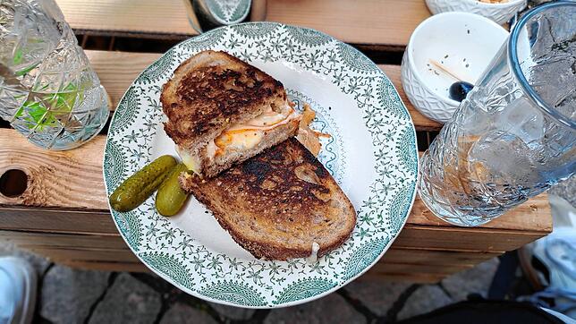 Auch Sandwiches gibt es bei der Minibar.