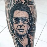 Al Pacino schmückt die linke Wade von Alexander Schmalenberger.