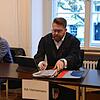 Dritter Verhandlungstag im Prozess gegen einen Physiotherapeuten aus Allensbach: Der Angeklagte (links) wird von Rechtsanwalt Andreas ...