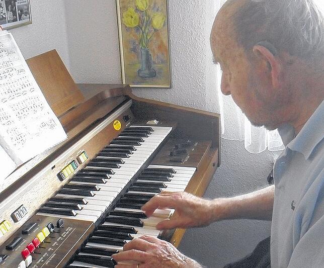 Bild 3: Gustav Rey ist 99 Jahre alt. Er hat ein Leben geführt, das für fünf Menschen reichen würde. Genug hat er aber noch lange nicht
