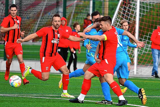 Bild 27: TuS Binzen bremst beim 1:1 die Erfolgsserie des SV Buch &ndash; und wir haben Bilder!