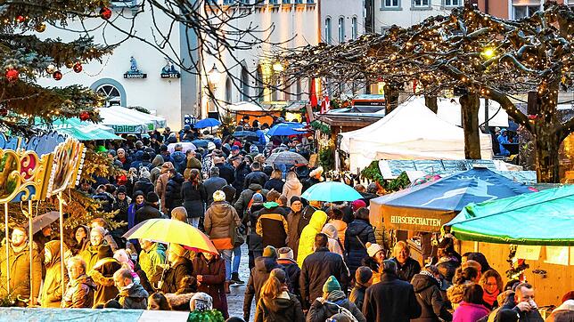 Wegen Veranstaltungen wie dem Christkindlemarkt, die früher von der Aktionsgemeinschaft organisiert wurden, braucht die Tourismus und ...