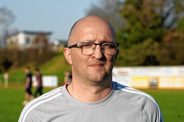 Trainer Dirk Tegethoff (SG Niederhof/Binzgen): „Wir müssen aus der Sit- uation das Beste machen – und alle gesund bleiben“