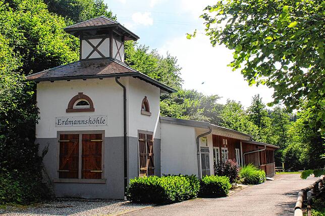 Der Eingang zur Erdmannshöhle.