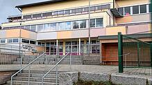 Die Schülerzahlen an der Richard-Dorer-Schule in Schönwald steigen. Das führt nun zu steigenden Ausgaben. Bild: Hans-Jürgen Kommert