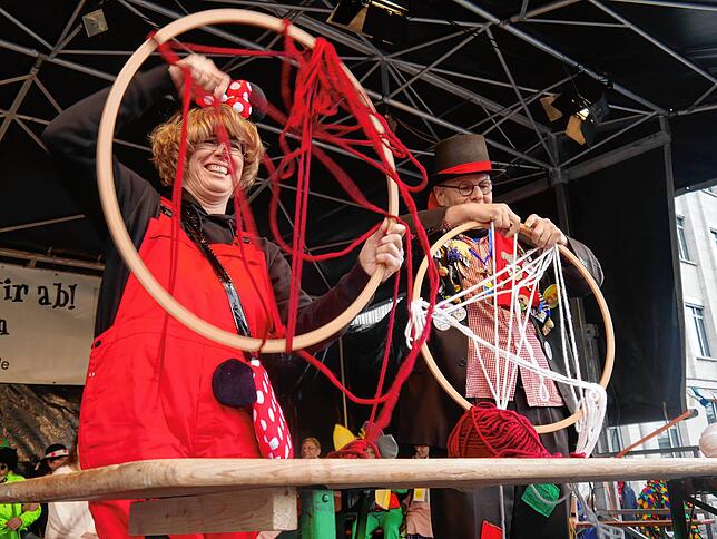 Bild 19: Jetzt haben die Poppele das Sagen: Die besten Bilder vom Rathaussturm in Singen