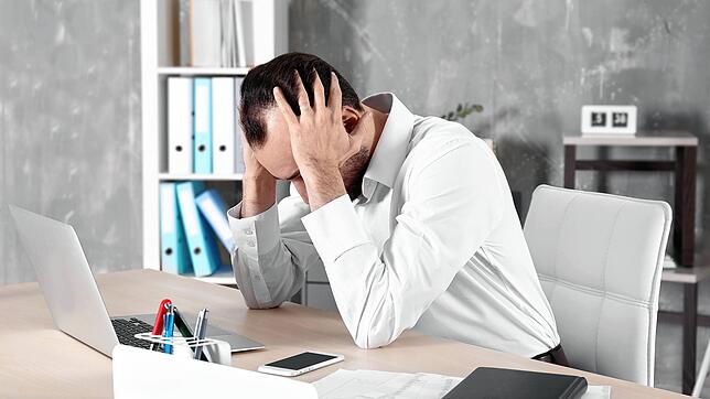 Dauerstress macht krank. Deshalb sollten Betroffene rechtzeitig gegensteuern.