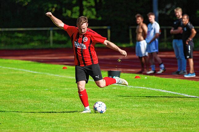 Bild 4: FC 08 Bad Säckingen gewinnt 4:1 gegen die SG Höchenschwand – und wir haben Bilder!