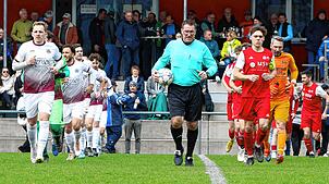 Bild : SV Deggenhausertal gewinnt Kellerderby gegen SG BAT mit 1:0. Wir waren mit der Kamera dabei!
<p/>