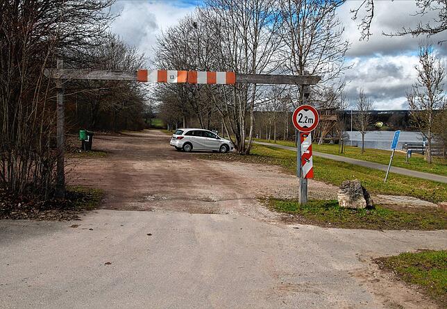 Der Kirnbergsee-Parkplatz soll zukünftig mit Scannern überwacht werden. Das Parken am Kirnbergsee wird mit Scannern überwacht