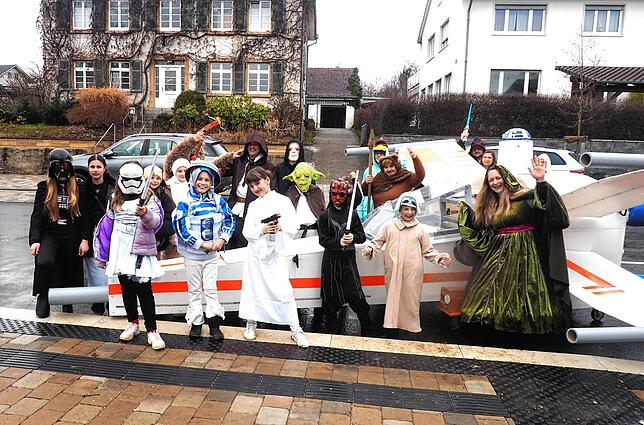 Bild 2: Tengener Fasnet 2025: Unvergessliche Bilder der spektakulären Rathausstürmung!