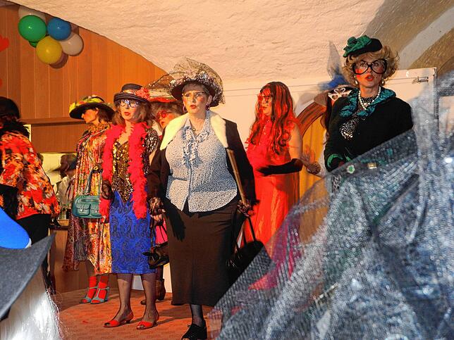 Die Hilzinger Frauen begeisterten die Besucher der Frauenfasnacht jahrelang mit ihrer originellen Kostümierung.