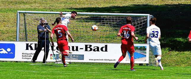 Bild 17: FC Erzingen besiegt den FC Schlüchttal mit 4:0 &ndash; und wir haben Bilder!