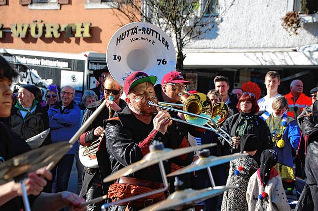 Bild 28: Bilder vom närrischen Treiben beim Treffen der Narren am Fasnachtsmontag in Stühlingen (Teil 2)