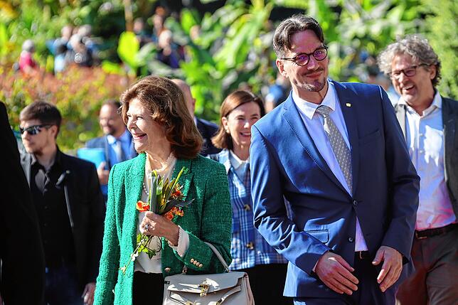Bild 1: Königin Silvia besucht die Mainau: Die Bilder vom Besuch