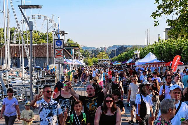 Bild 13: Beim Seenachtfest 2025 wird das Konstanzer Bodenseeufer zur Festmeile