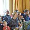 Einige Eltern verfolgten die Diskussion im Gemeinderat um die Änderung an der Betreuungsform an der Jakob-Gretser-Grundschule. Bild: ...