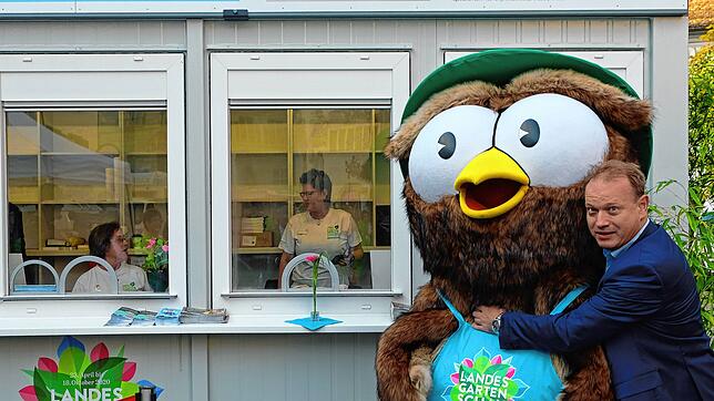 Ein Bild von September 2019, als der Vorverkauf für die Landesgartenschau 2020 am Ticketshop auf der Hofstatt startete. ...