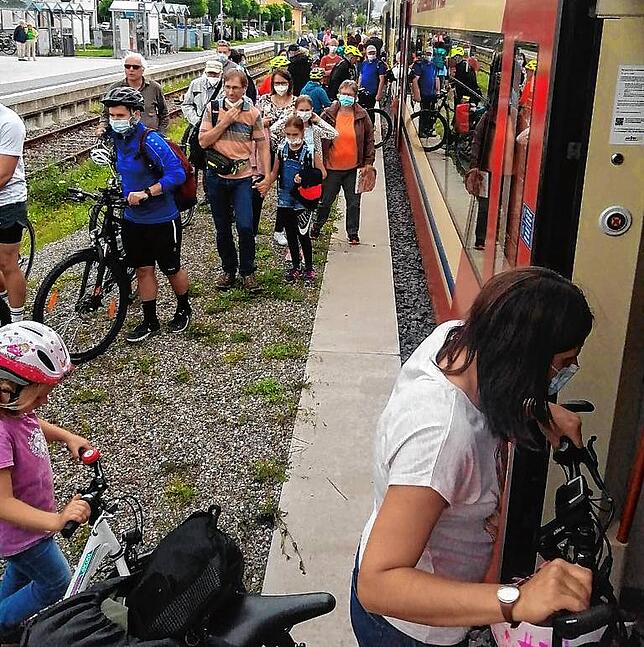In Stockach gibt es die Umsteigemöglichkeit von der Biberbahn in das Seehäsle und wieder zurück.