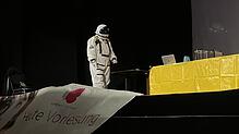 Als Astronaut trat Dozent Joachim Lerch vergangene Woche bei der Kinderuni auf. Es war die letzte Vorlesung der Einrichtung in Bad ...