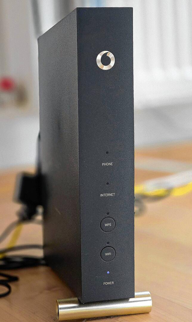 Ein Vodafone-Router ohne Netzverbindung. Aktuell hilft den mehr als 1000 betroffenen Kunden nur Geduld.