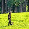 Fabian Bönecke ist täglich mit seiner Hündin Abby in seinem Revier unterwegs. Zur Jagd bricht er in der Regel ein- bis zweimal in der ...
