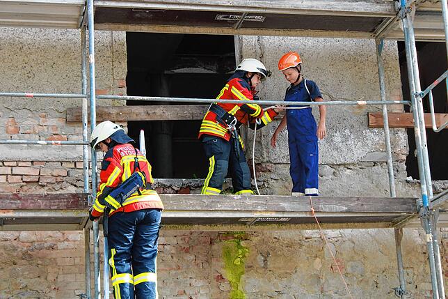 Bild 9: Jahreshauptübung der Feuerwehrabteilungen Wahlwies und Espasingen