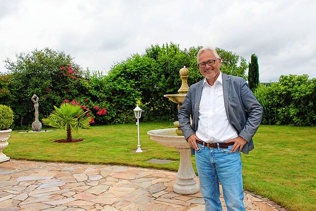 Nach jahrzehntelangem Engagement hat Lothar Riebsamen jetzt endlich Zeit für seinen Garten.