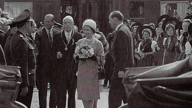 Die Krönung des mittlerweile stillgelegten Bahnhofs Salem-Stefansfeld: Am 22. Mai 1965 kam hier das englische Königspaar mit einem ...