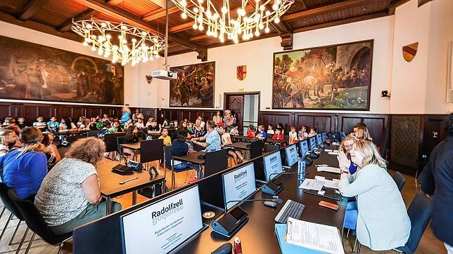 Im Radolfzeller Bürgersaal des Rathauses fand kürzlich die zweite Veranstaltung des Kinderforums statt.