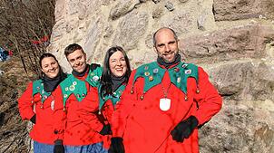 Vorsitzender Christopher Preisinger (von rechts) und seine Jubiläumshelfer Anna-Lena Neininger, Damian Frank und Carmen Hegenauer.