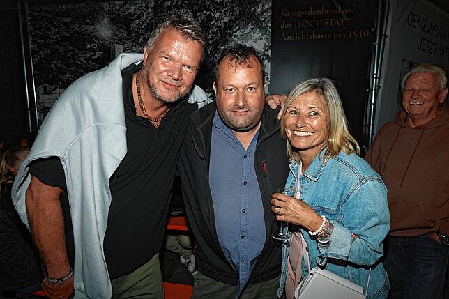 Bild 11: Wollmatinger Dorffest 2025: Wilde Engel bringen Stimmung und Partyfeeling pur
