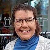 Elke Müller vom Kleiderwerk Konstanz: &bdquo;Richten tut sich&lsquo;s an alle.&ldquo;