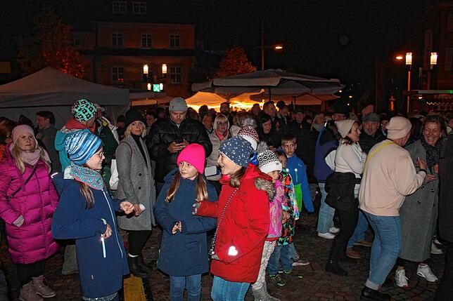 Bild 4: Jubiläums-Herbstfest beginnt mit SWR3-Party auf dem Rathausplatz