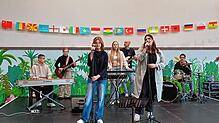 Dean Mayer, Rigina Kostenko, Sophia Machhold, Nina Schellinger, Moritz Hofmeister, Amra Osmoni, David Rondulha begeisterten die Besucher ...