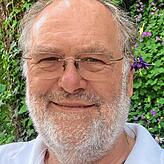 Werner Knubben (73) war nach dem Flugzeugabsturz vor 20 Jahren als Polizeidekan der Diözese Rottenburg-Stuttgart für die Seelsorge und ...