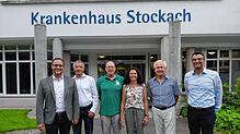 Der Hohenfelser Bürgermeister und DRK-Vorsitzende Florian Zindeler und Martin Anders, Leiter Wohlfahrt und Soziales beim DRK-Ortsverein ...