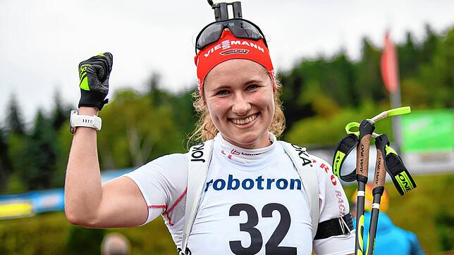 Gold-Lächeln: Die Biathletin Janina Hettich wurde in Altenberg erstmals deutsche Meisterin bei den Frauen.