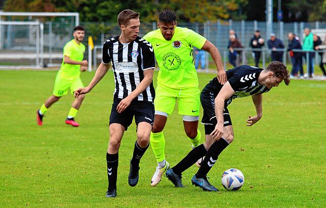 Bild 12: Die besten Bilder vom Spitzenspiel der Bezirksliga Bodensee