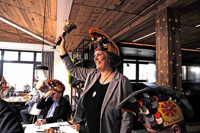Die Martinisitzung im November 2021 wurde von Zunftmeisterin Birgit Beck eröffnet. Die Dreikönigssitzung hat die Historische Narrenzunft ...