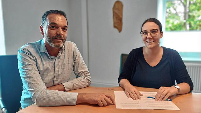 Der SÜDKURIER sprach mit Bürgermeister Michael Reichle und Hauptamtsleiterin Yvonne Schümann über die Situation der Flüchtlinge in der ...