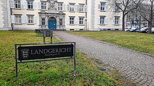 Der beschuldigte Serientäter musste sich vor dem Landgericht Konstanz verantworten.