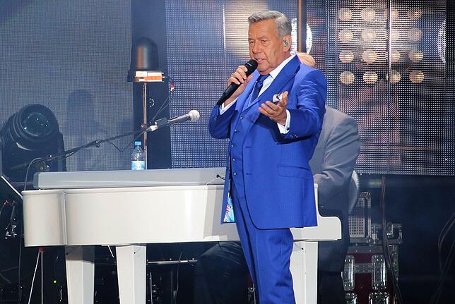 Bild 21: Roland Kaiser begeistert zum Auftakt des Schloss Salem Open Air &ndash; Teil 2