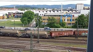 Dieser Güterzug ist Anfang Juni im Bereich des Singener Bahnhofs entgleist.
